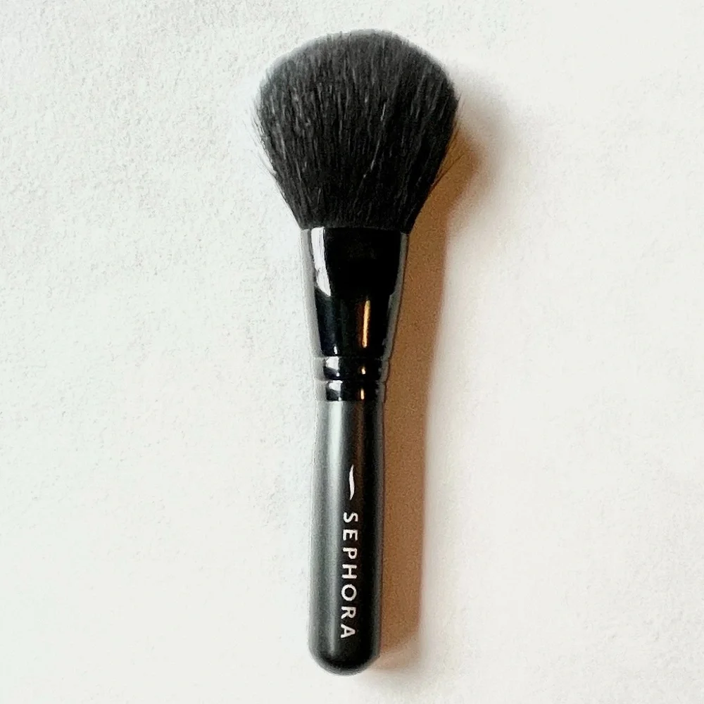 🆕 SEPHORA Mini Powder Brush - Picture 1 of 3